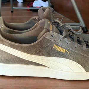 Puma Vikky Women's Athletic Shoe